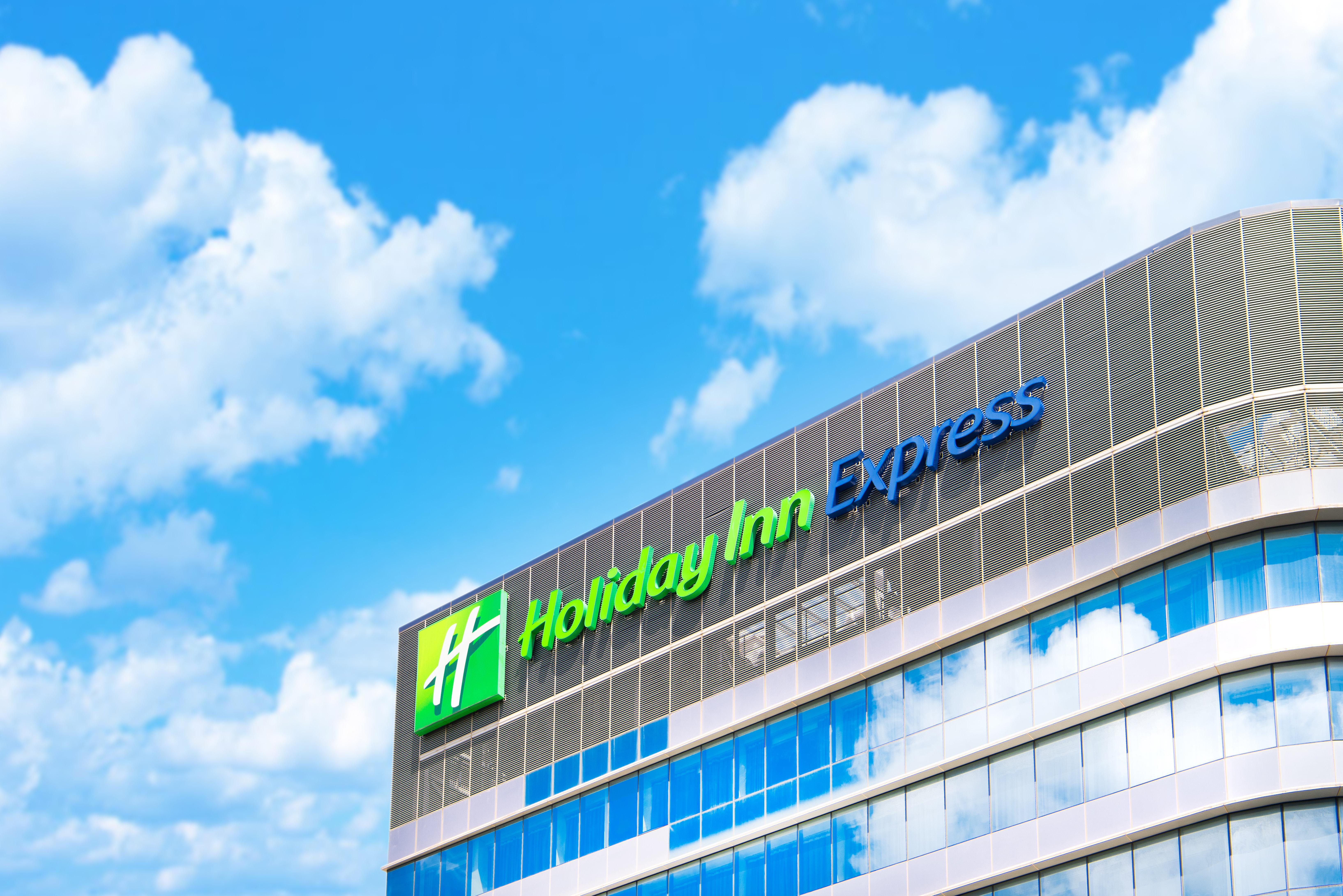 Holiday Inn Express Macau City Centre By Ihg Екстериор снимка